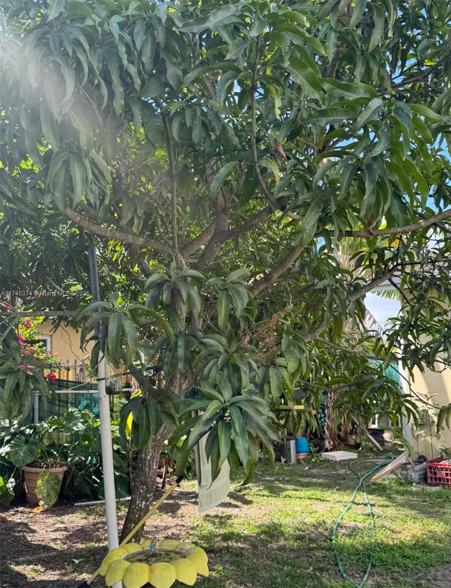 Real estate property located at 6005 108th Pl, Miami-dade, Westwood Ests 3rd Addn, Miami, FL