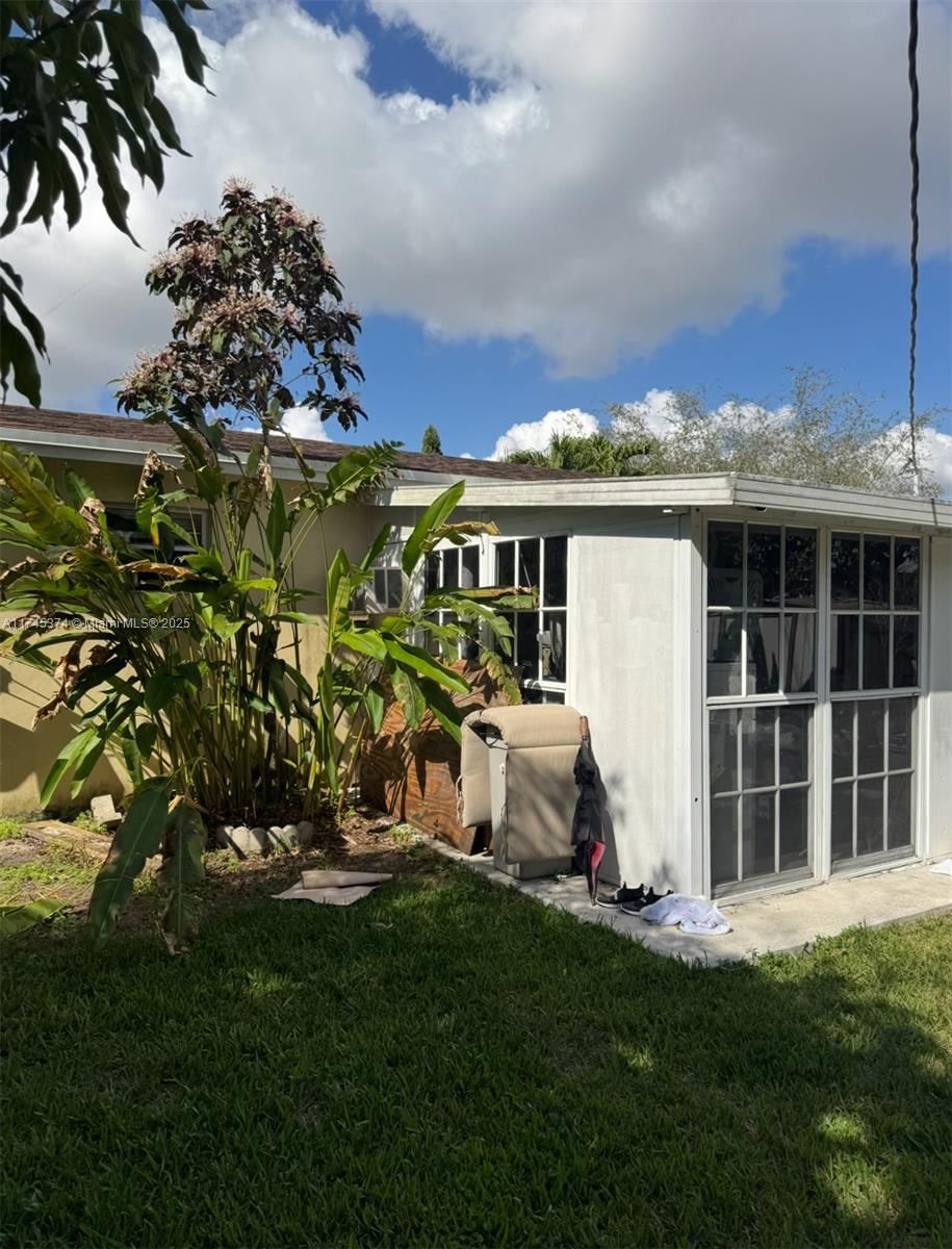 Real estate property located at 6005 108th Pl, Miami-dade, Westwood Ests 3rd Addn, Miami, FL