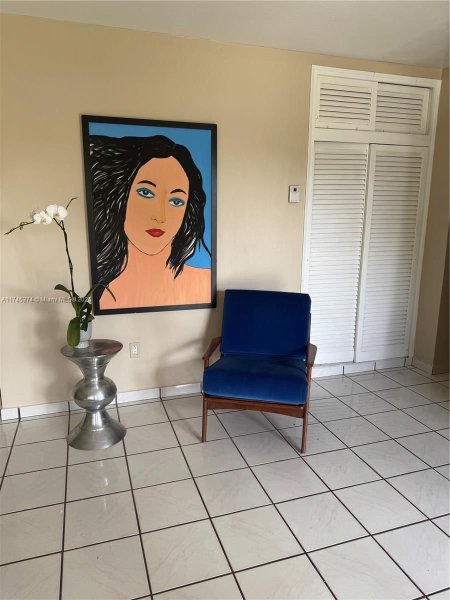 Real estate property located at 6005 108th Pl, Miami-dade, Westwood Ests 3rd Addn, Miami, FL