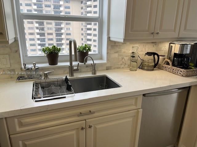 Real estate property located at 5200 Ocean Blvd #915A, Broward, Sea Ranch Lakes North Con, Lauderdale By The Sea, FL