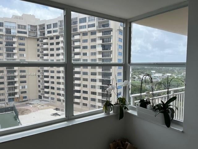 Real estate property located at 5200 Ocean Blvd #915A, Broward, Sea Ranch Lakes North Con, Lauderdale By The Sea, FL