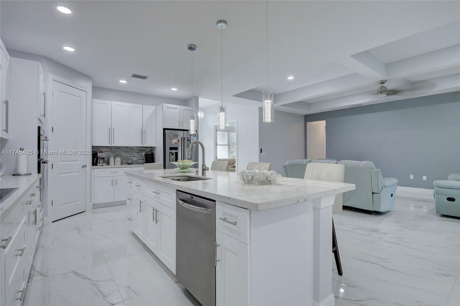 Real estate property located at 7300 Eastwood, Lee, Lehigh Acres, Lehigh Acres, FL