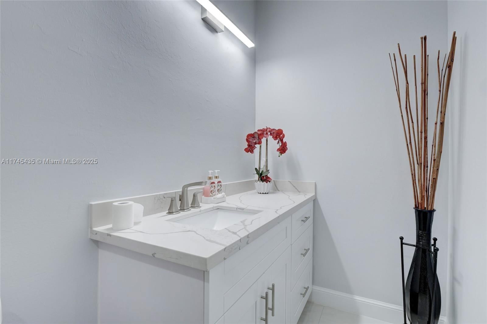 Real estate property located at 7300 Eastwood, Lee, Lehigh Acres, Lehigh Acres, FL