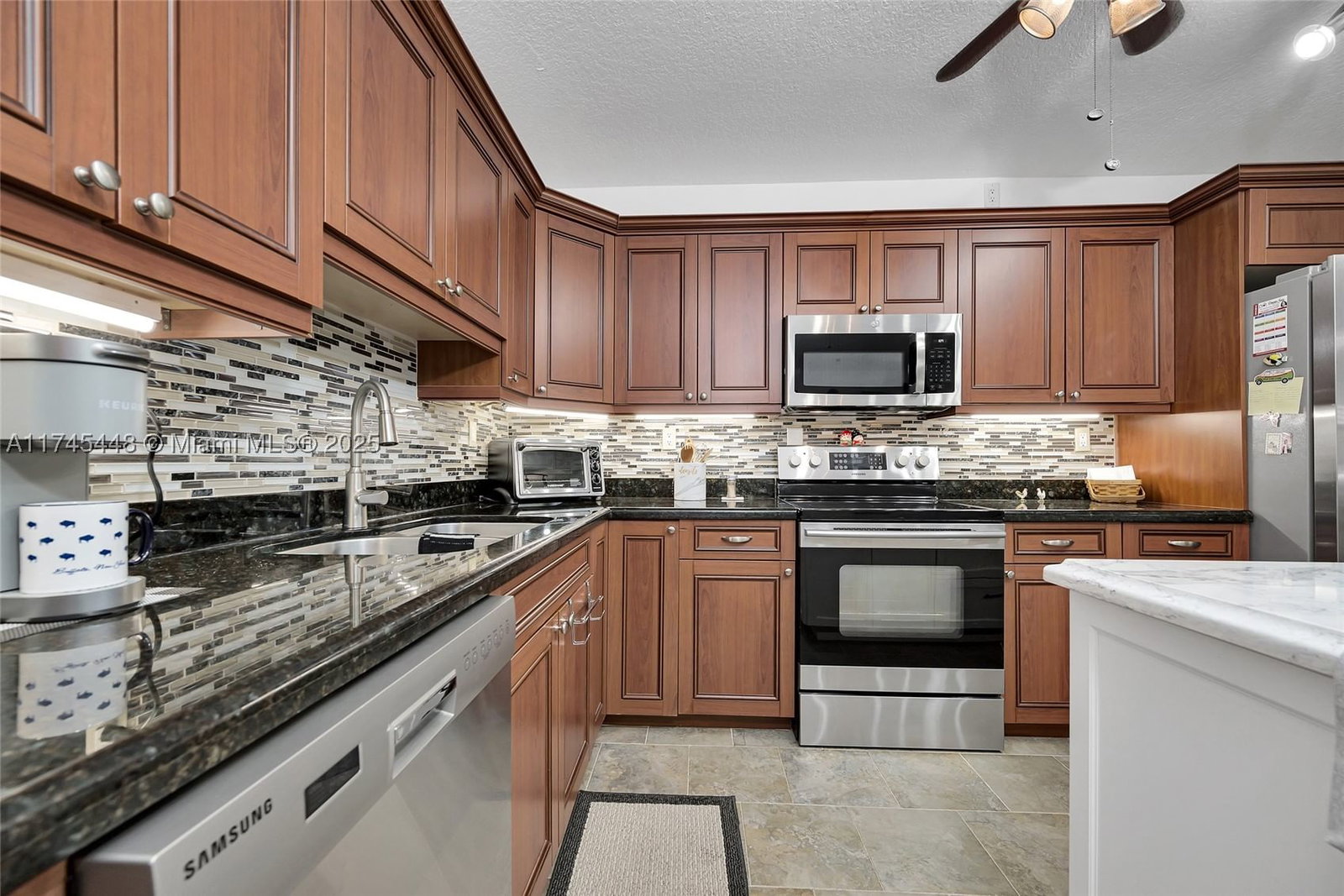 Real estate property located at 5208 24th Ter F318, Broward, Maybury Mansions Condo, Fort Lauderdale, FL