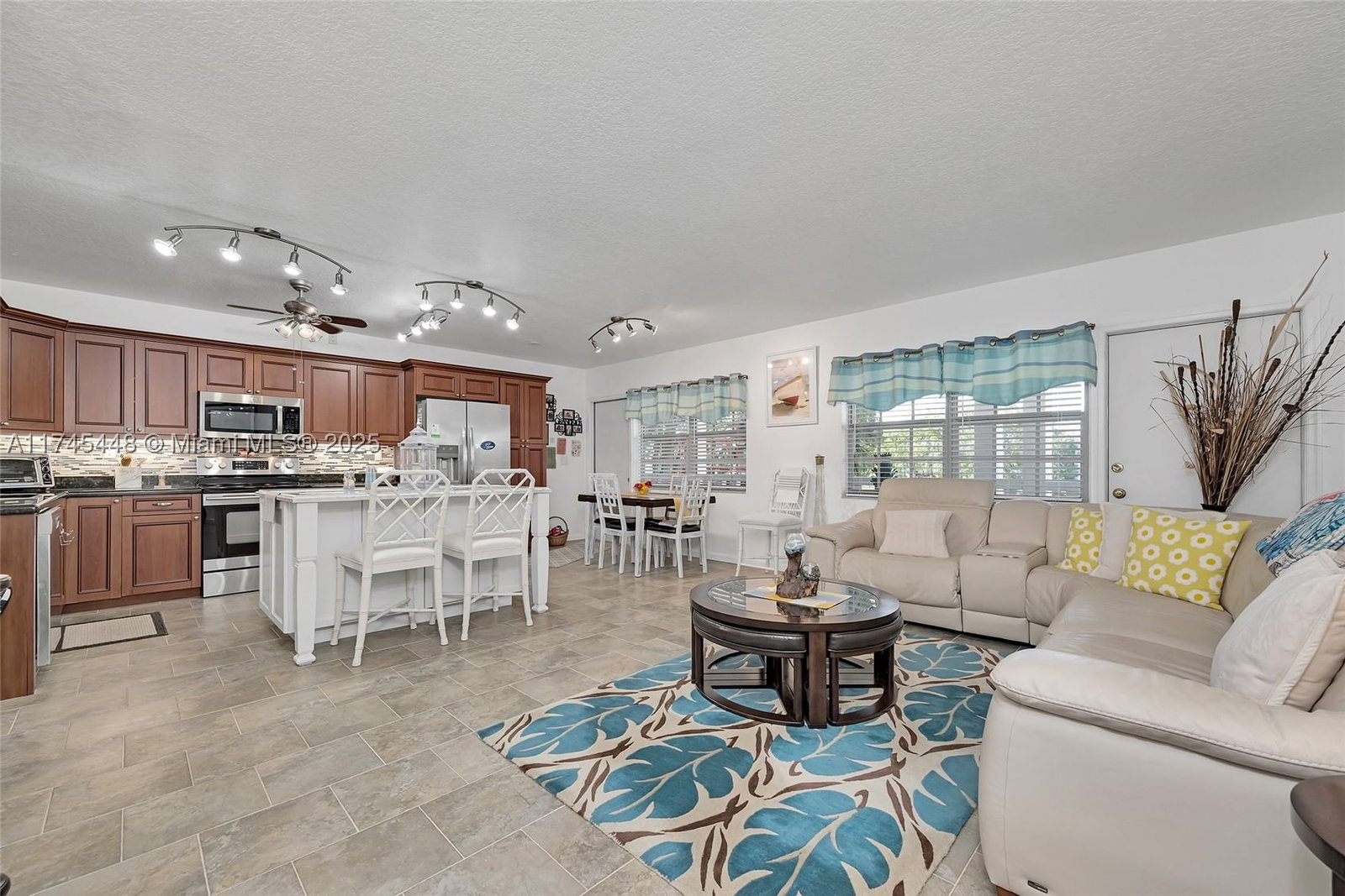 Real estate property located at 5208 24th Ter F318, Broward, Maybury Mansions Condo, Fort Lauderdale, FL