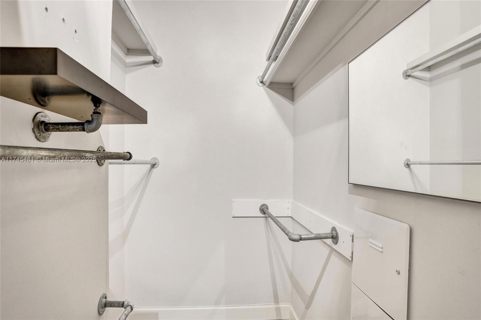 Real estate property located at 550 Okeechobee Blvd #118, Palm Beach, Cityplace South Tower Con, West Palm Beach, FL