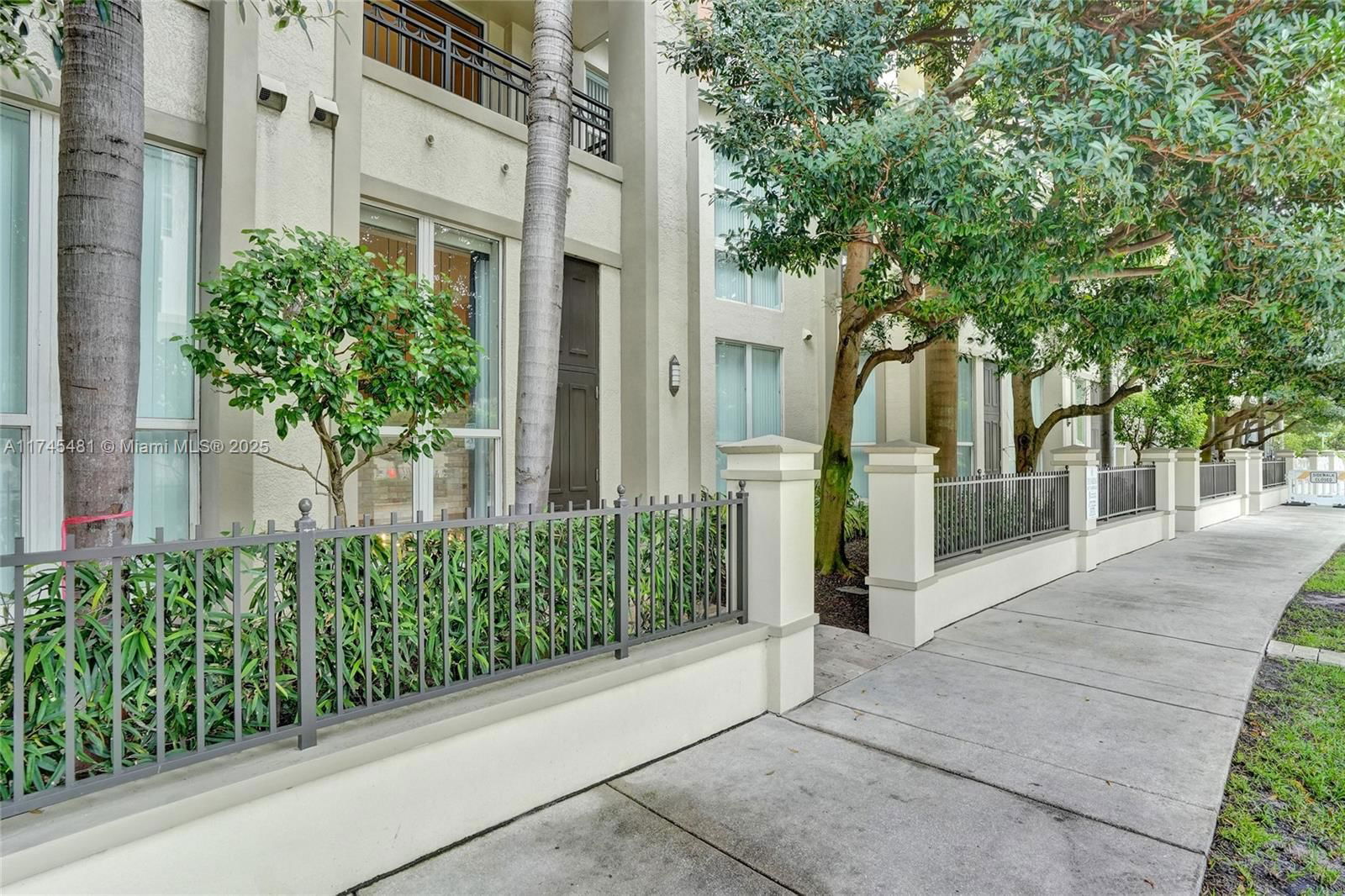 Real estate property located at 550 Okeechobee Blvd #118, Palm Beach, Cityplace South Tower Con, West Palm Beach, FL