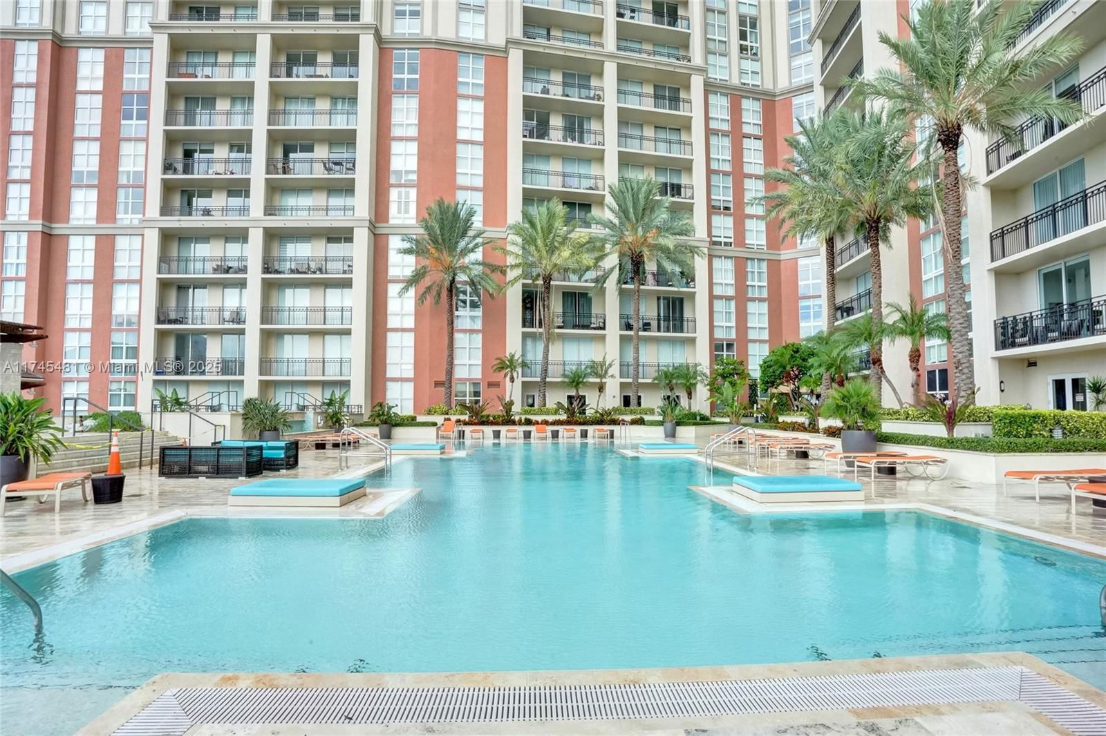 Real estate property located at 550 Okeechobee Blvd #118, Palm Beach, Cityplace South Tower Con, West Palm Beach, FL