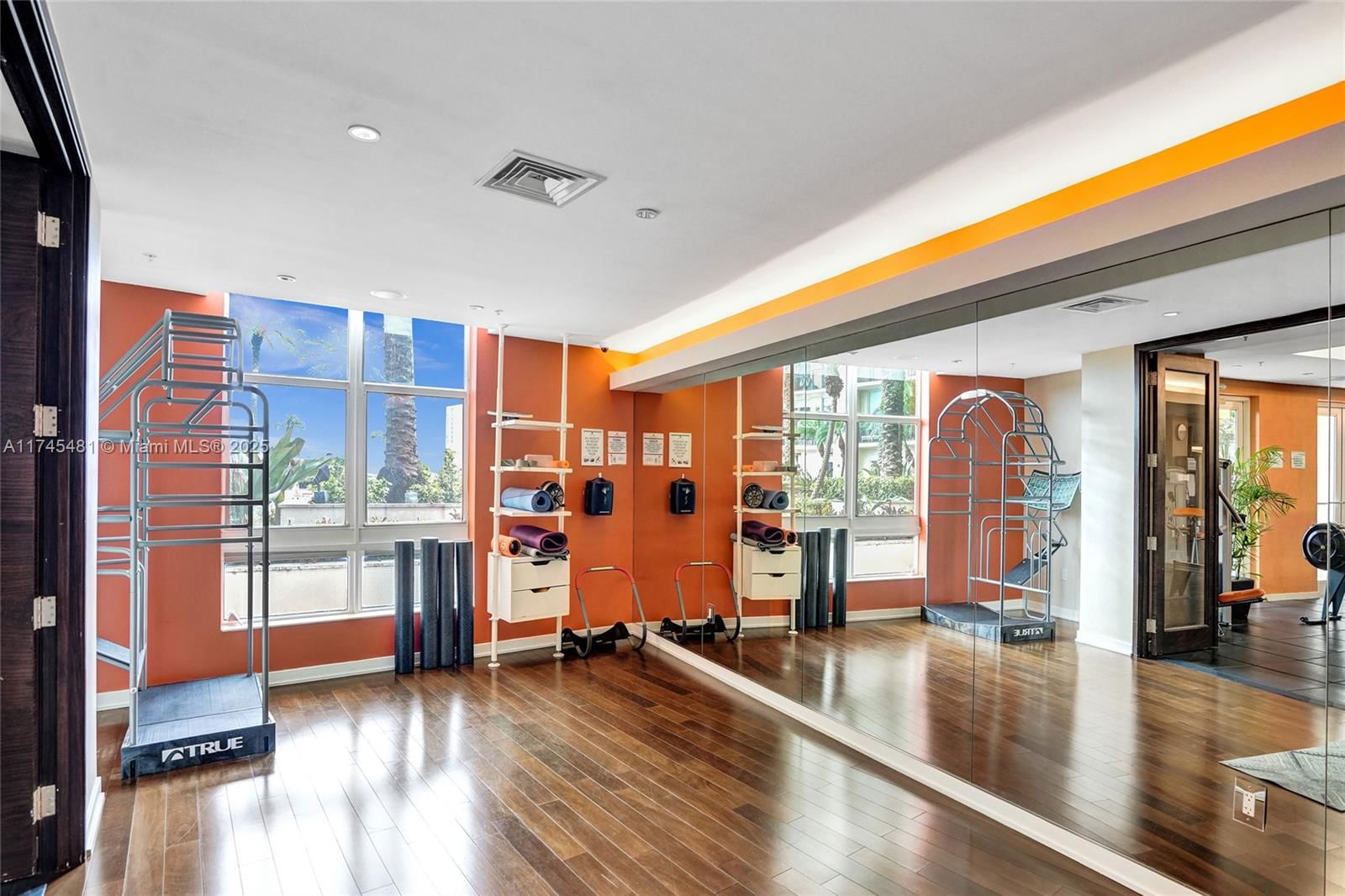 Real estate property located at 550 Okeechobee Blvd #118, Palm Beach, Cityplace South Tower Con, West Palm Beach, FL