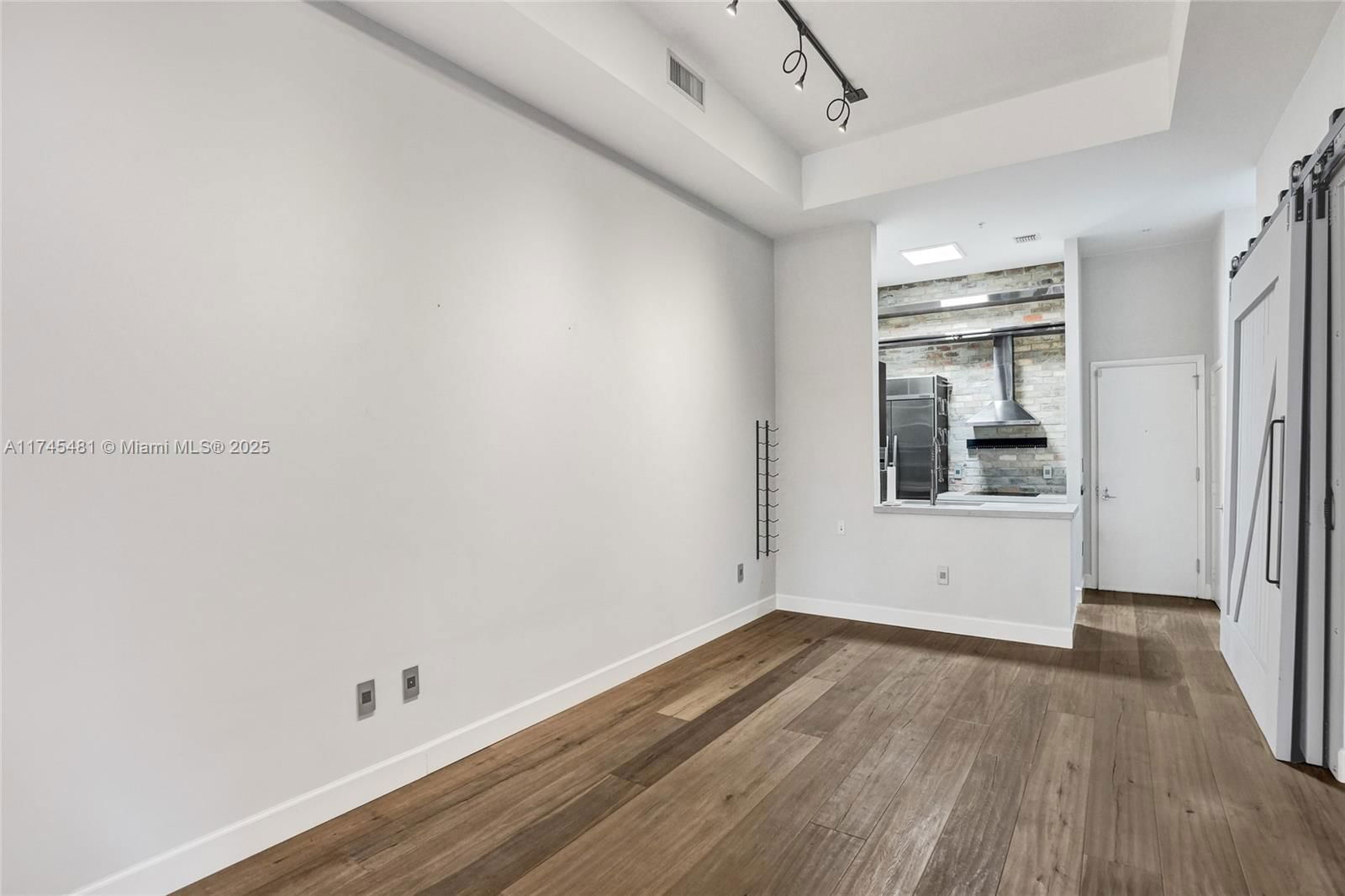 Real estate property located at 550 Okeechobee Blvd #118, Palm Beach, Cityplace South Tower Con, West Palm Beach, FL
