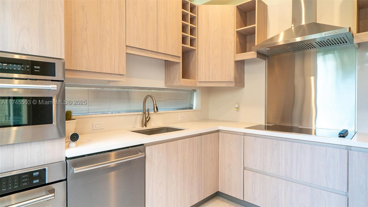 Real estate property located at 1310 117th Ter #2, Miami-dade, Deveras Sub, Miami, FL