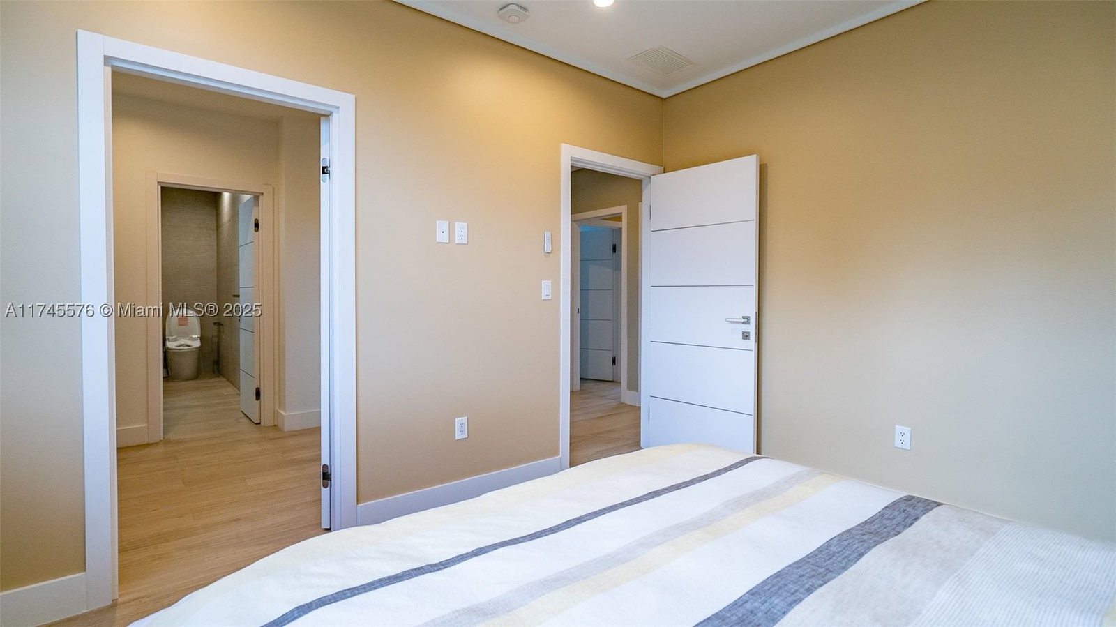 Real estate property located at 1312 117th Ter #1, Miami-dade, Deveras Sub, Miami, FL