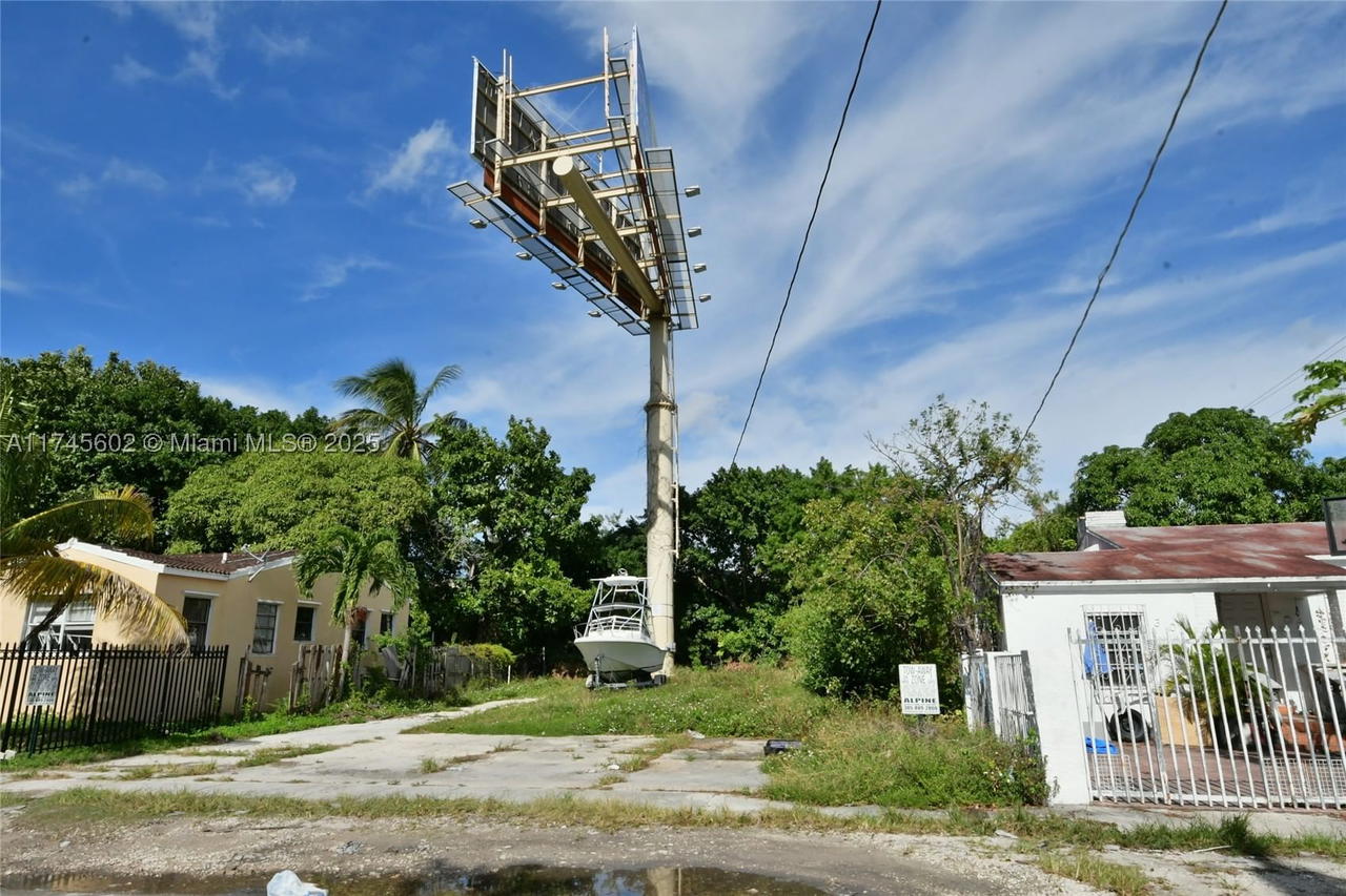 Real estate property located at 321 37th St, Miami-dade, Bay Vista Park, Miami, FL
