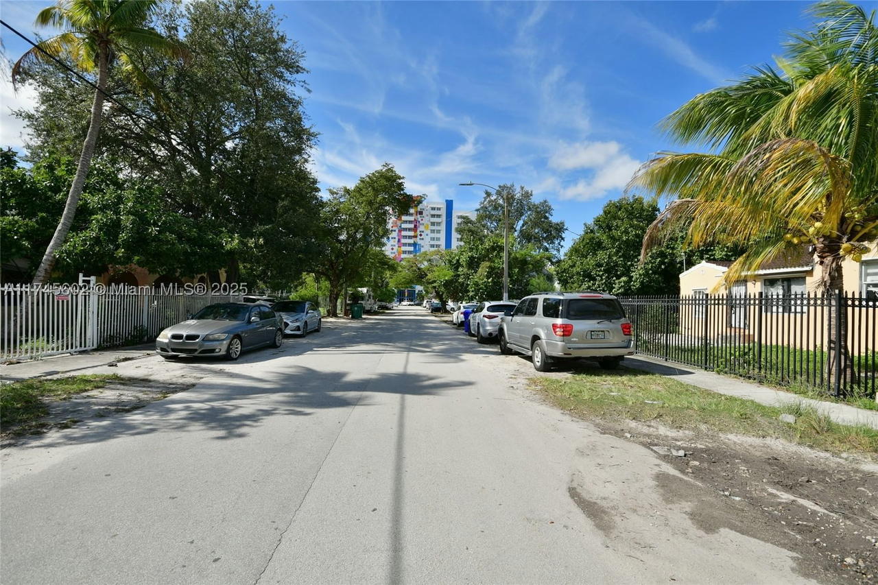 Real estate property located at 321 37th St, Miami-dade, Bay Vista Park, Miami, FL