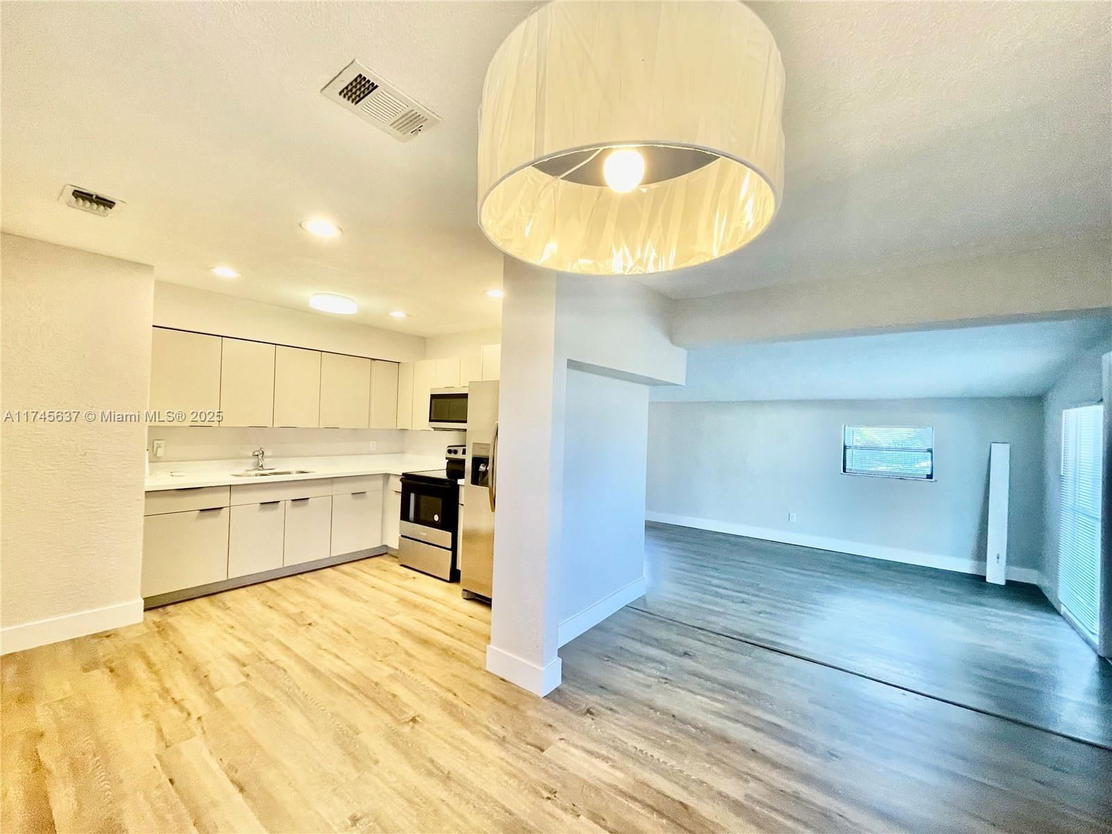 Real estate property located at 4530 26th St, Broward, Hyde Park First Sec, West Park, FL
