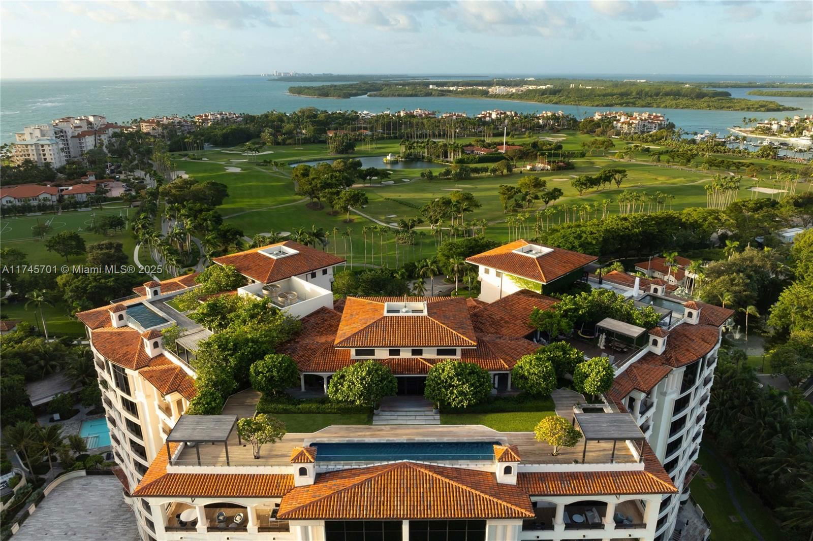 Real estate property located at 6800 Fisher Island Dr 6802 #6802, Miami-dade, Palazzo Del Sol/della Lun, Miami Beach, FL