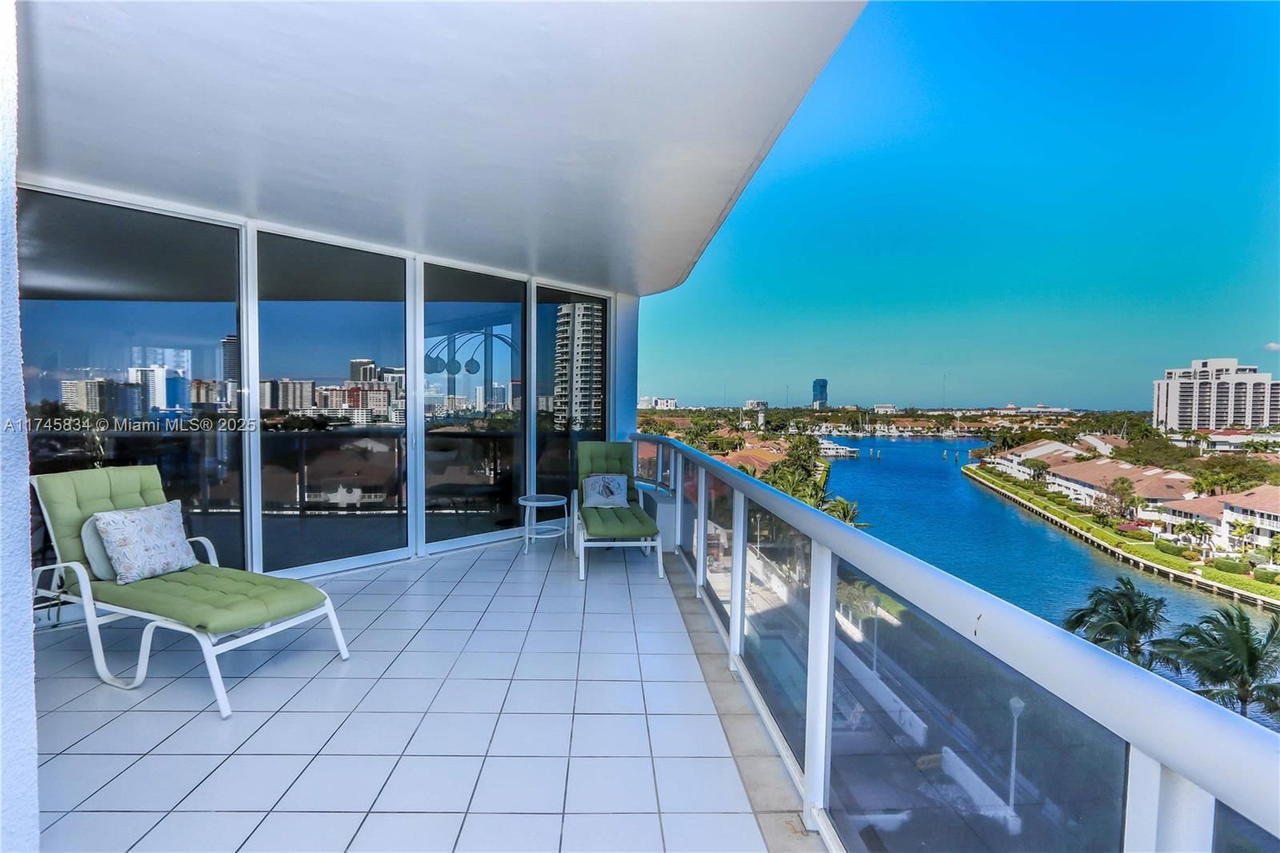 Real estate property located at 3801 207th St #704, Miami-dade, One Island Place Condo 1, Aventura, FL