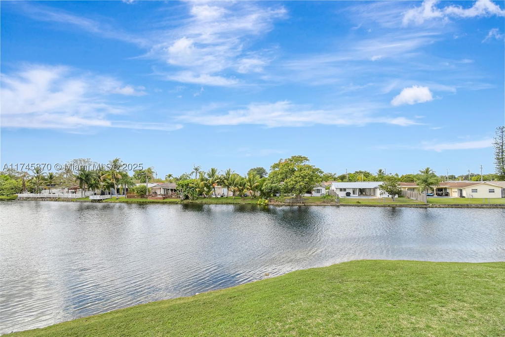 Real estate property located at 10456 24th Pl #209, Broward, Sunrise Lakes 210 Condo, Sunrise, FL