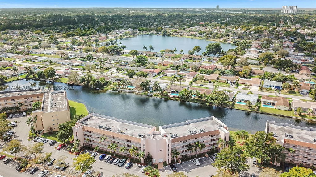 Real estate property located at 10456 24th Pl #209, Broward, Sunrise Lakes 210 Condo, Sunrise, FL
