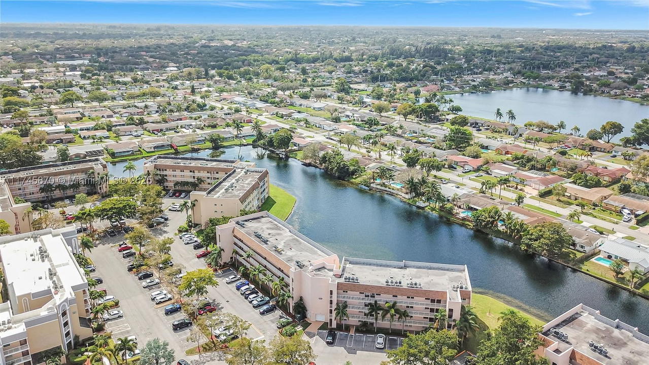 Real estate property located at 10456 24th Pl #209, Broward, Sunrise Lakes 210 Condo, Sunrise, FL