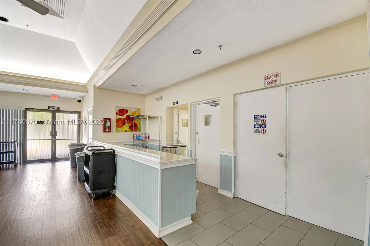 Real estate property located at 10456 24th Pl #209, Broward, Sunrise Lakes 210 Condo, Sunrise, FL