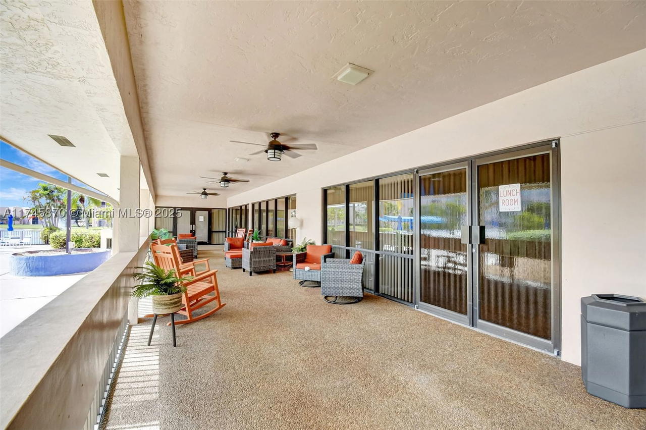 Real estate property located at 10456 24th Pl #209, Broward, Sunrise Lakes 210 Condo, Sunrise, FL