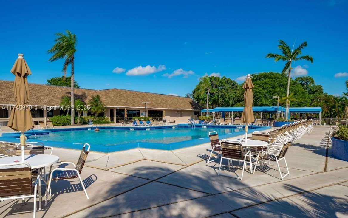 Real estate property located at 10456 24th Pl #209, Broward, Sunrise Lakes 210 Condo, Sunrise, FL