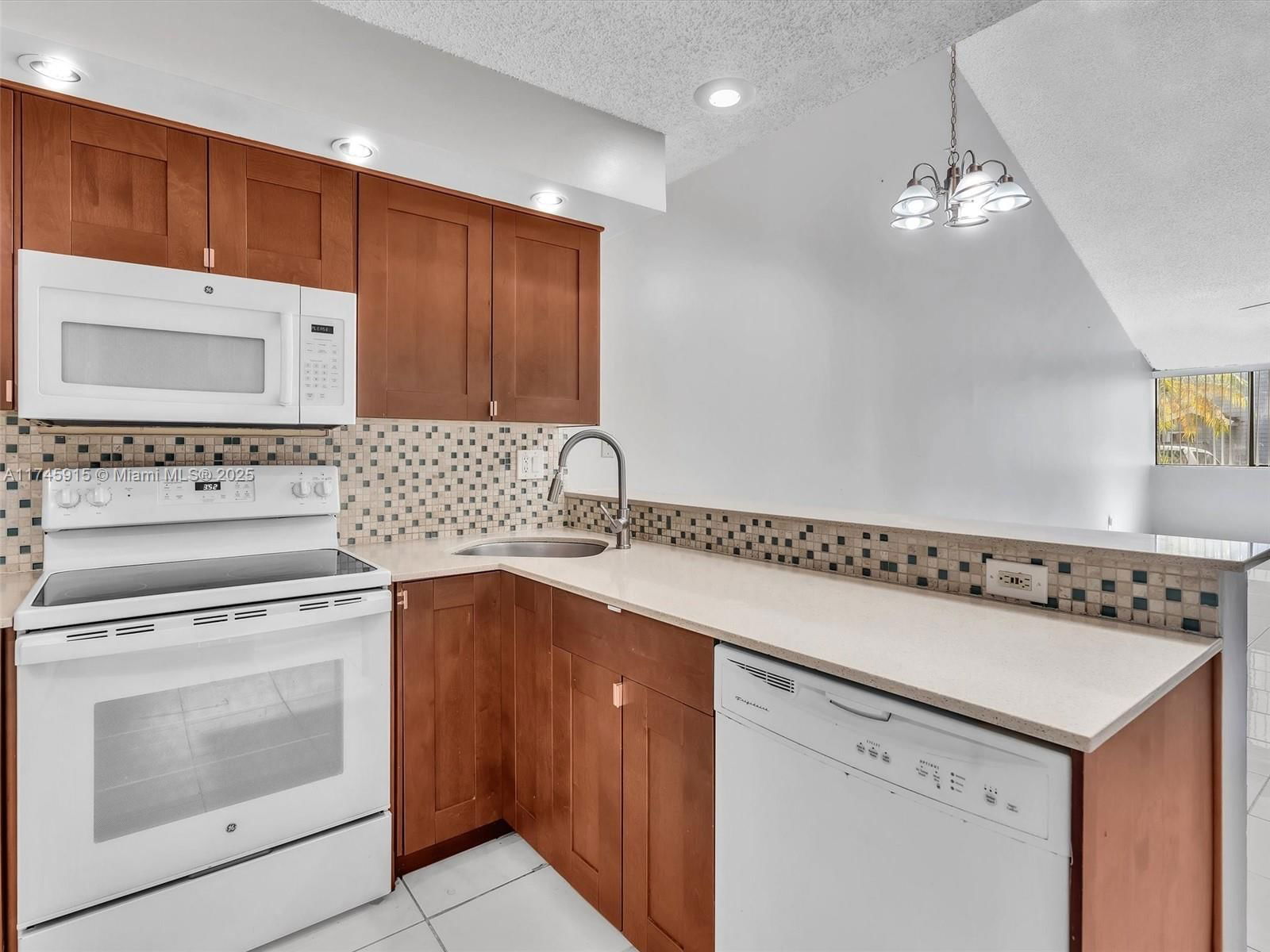 Real estate property located at 1836 Racquet Ct #1836, Broward, Rock Island Land Corp, North Lauderdale, FL