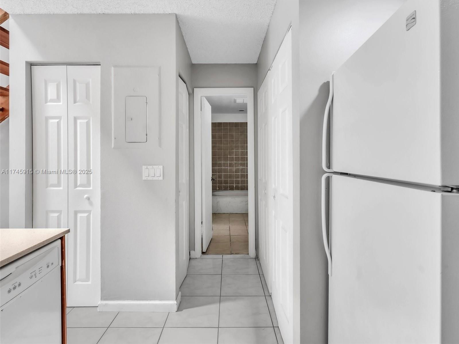 Real estate property located at 1836 Racquet Ct #1836, Broward, Rock Island Land Corp, North Lauderdale, FL