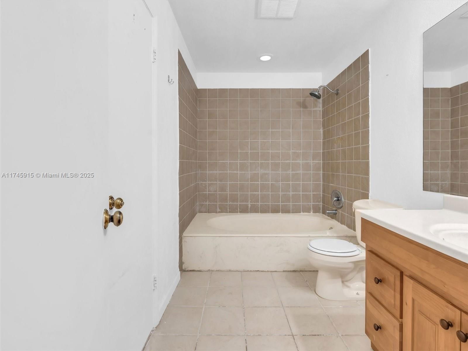Real estate property located at 1836 Racquet Ct #1836, Broward, Rock Island Land Corp, North Lauderdale, FL