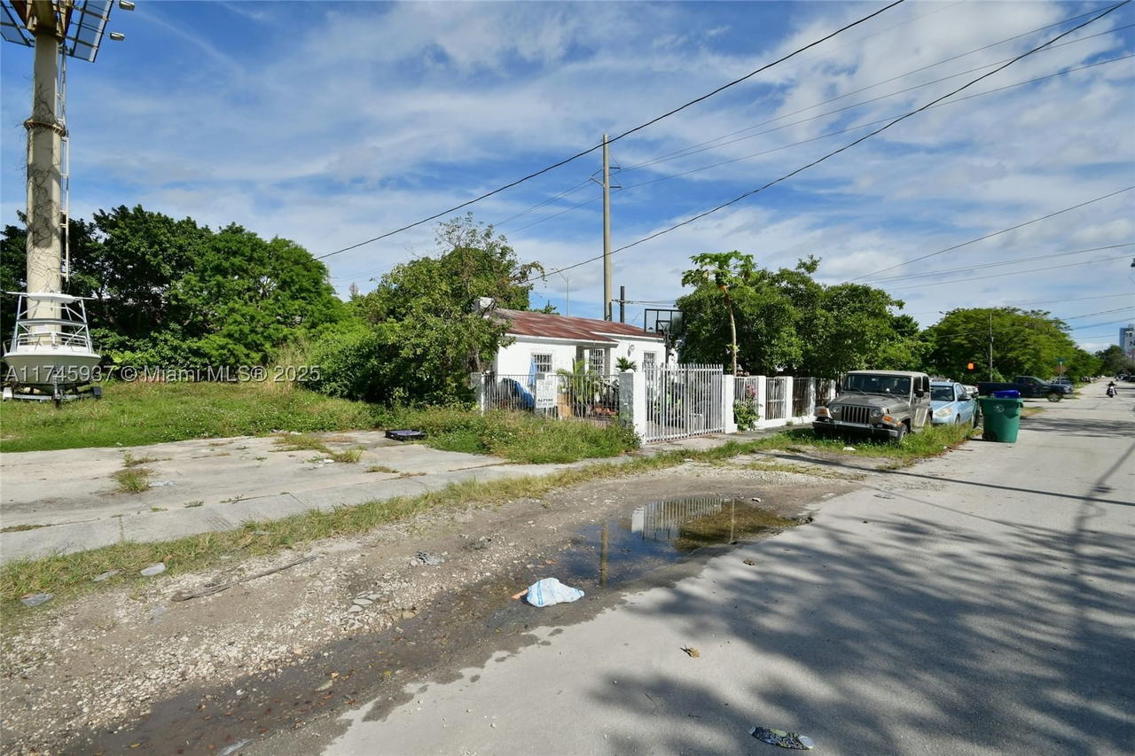 Real estate property located at 321 37th St, Miami-dade, Bay Vista Park, Miami, FL