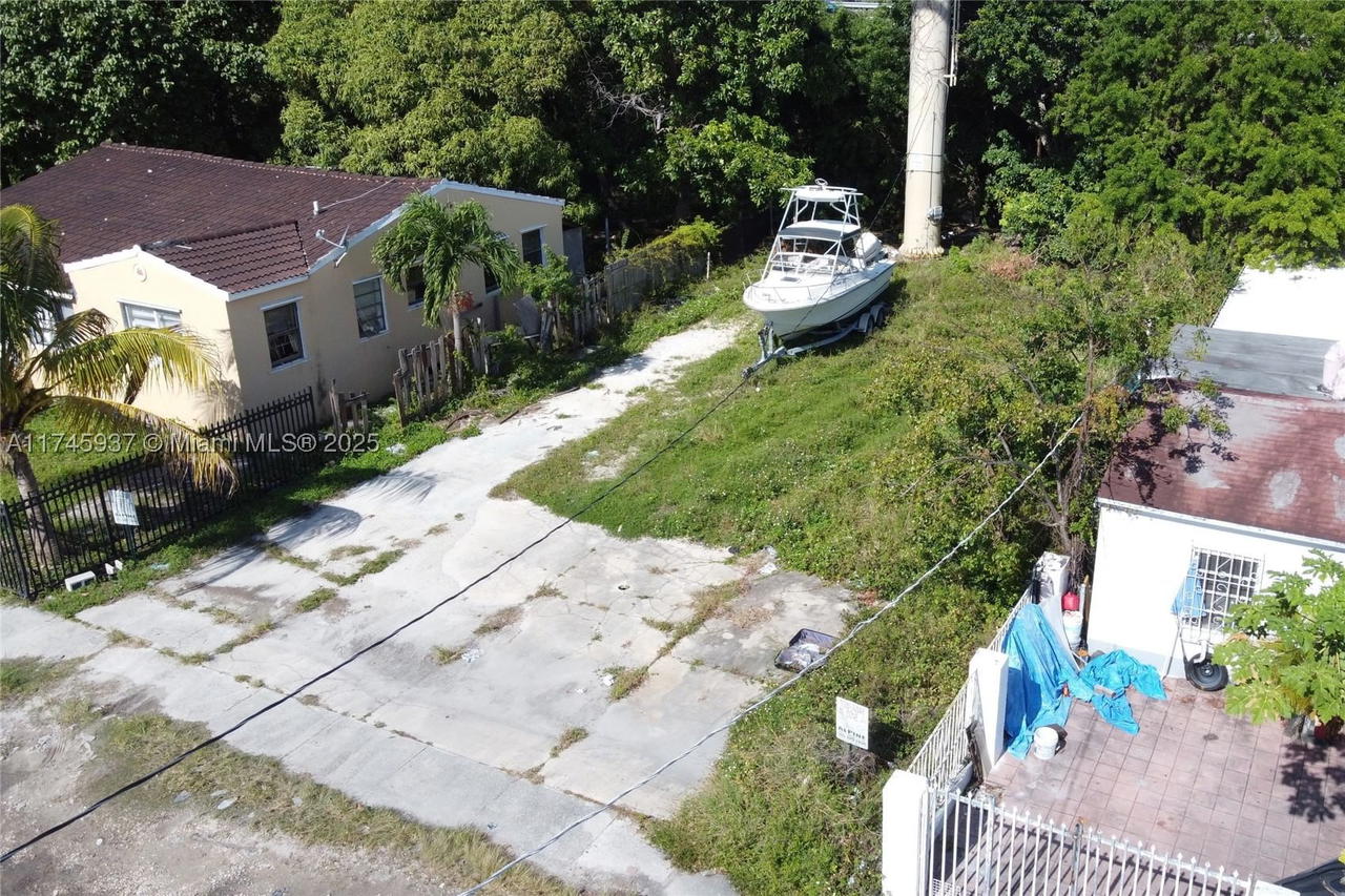 Real estate property located at 321 37th St, Miami-dade, Bay Vista Park, Miami, FL