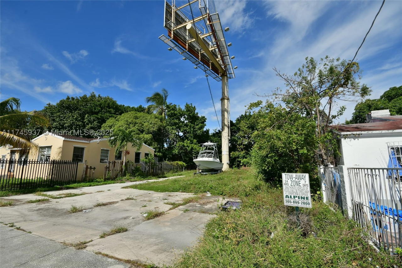 Real estate property located at 321 37th St, Miami-dade, Bay Vista Park, Miami, FL
