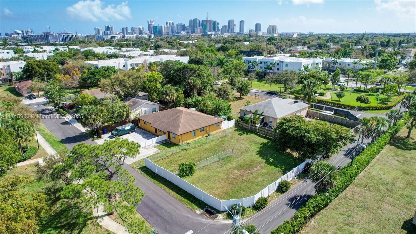 Real estate property located at 0000 14 Ave, Broward, Lauderdale Homesites Sec, Fort Lauderdale, FL
