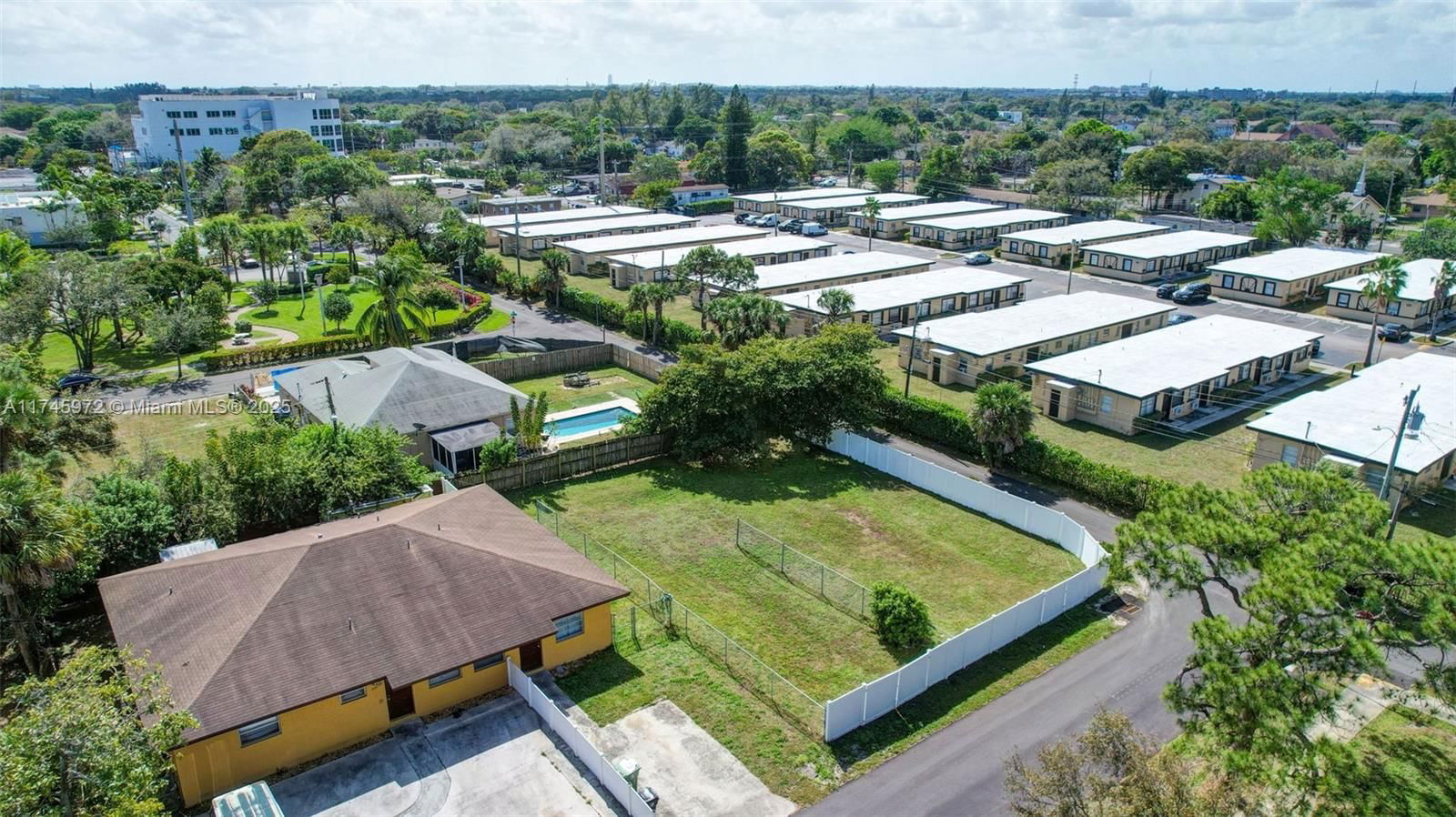 Real estate property located at 0000 7 Pl, Broward, Lauderdale Homesites Sec, Fort Lauderdale, FL