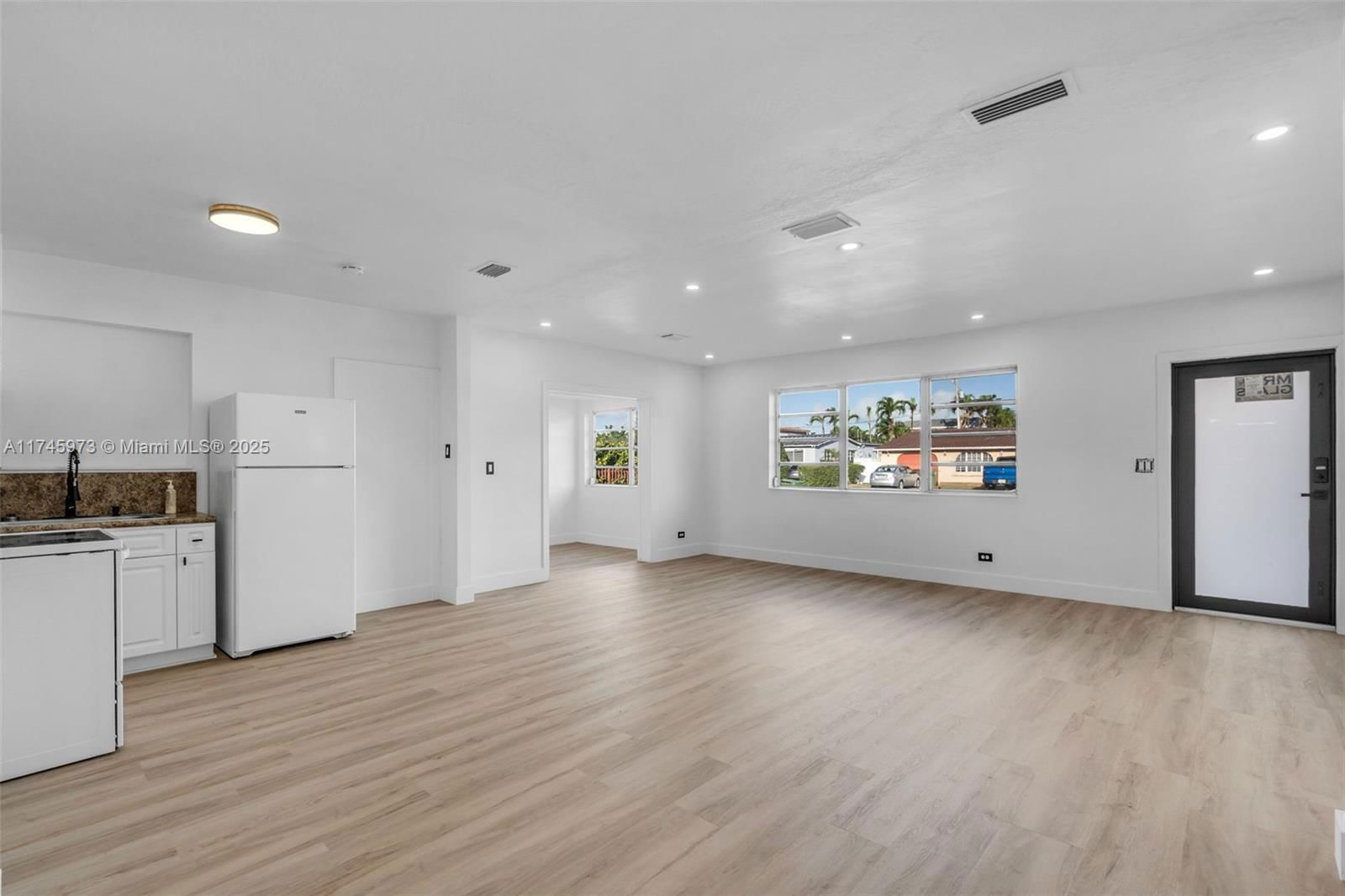 Real estate property located at 4164 6th Ave, Miami-dade, Hialeah Estates, Hialeah, FL