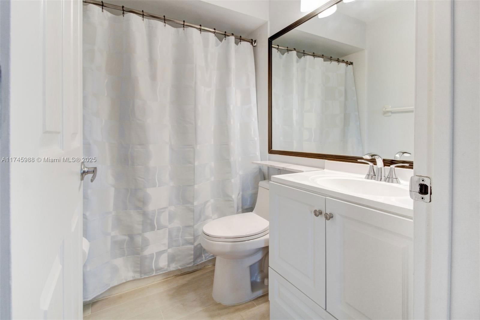 Real estate property located at 14619 122nd Pl, Miami-dade, Deerwood Villas Sec 3 Rep, Miami, FL