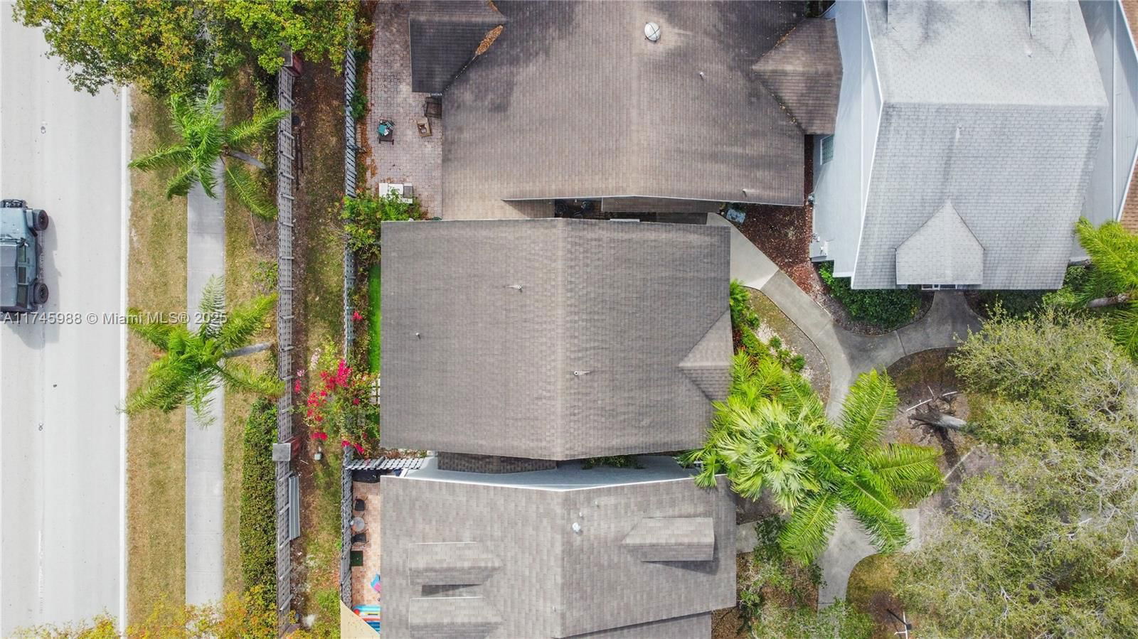 Real estate property located at 14619 122nd Pl, Miami-dade, Deerwood Villas Sec 3 Rep, Miami, FL