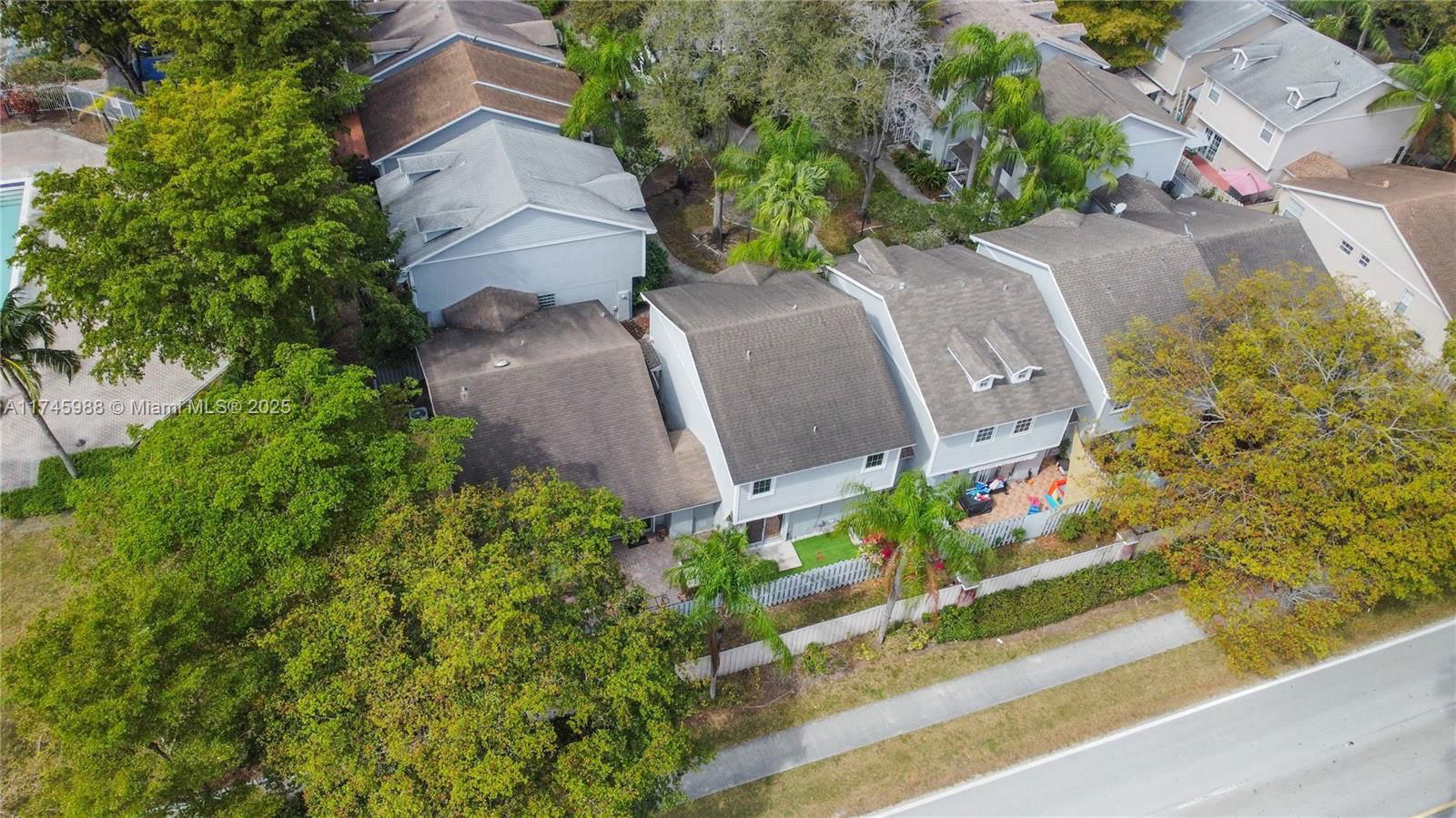 Real estate property located at 14619 122nd Pl, Miami-dade, Deerwood Villas Sec 3 Rep, Miami, FL