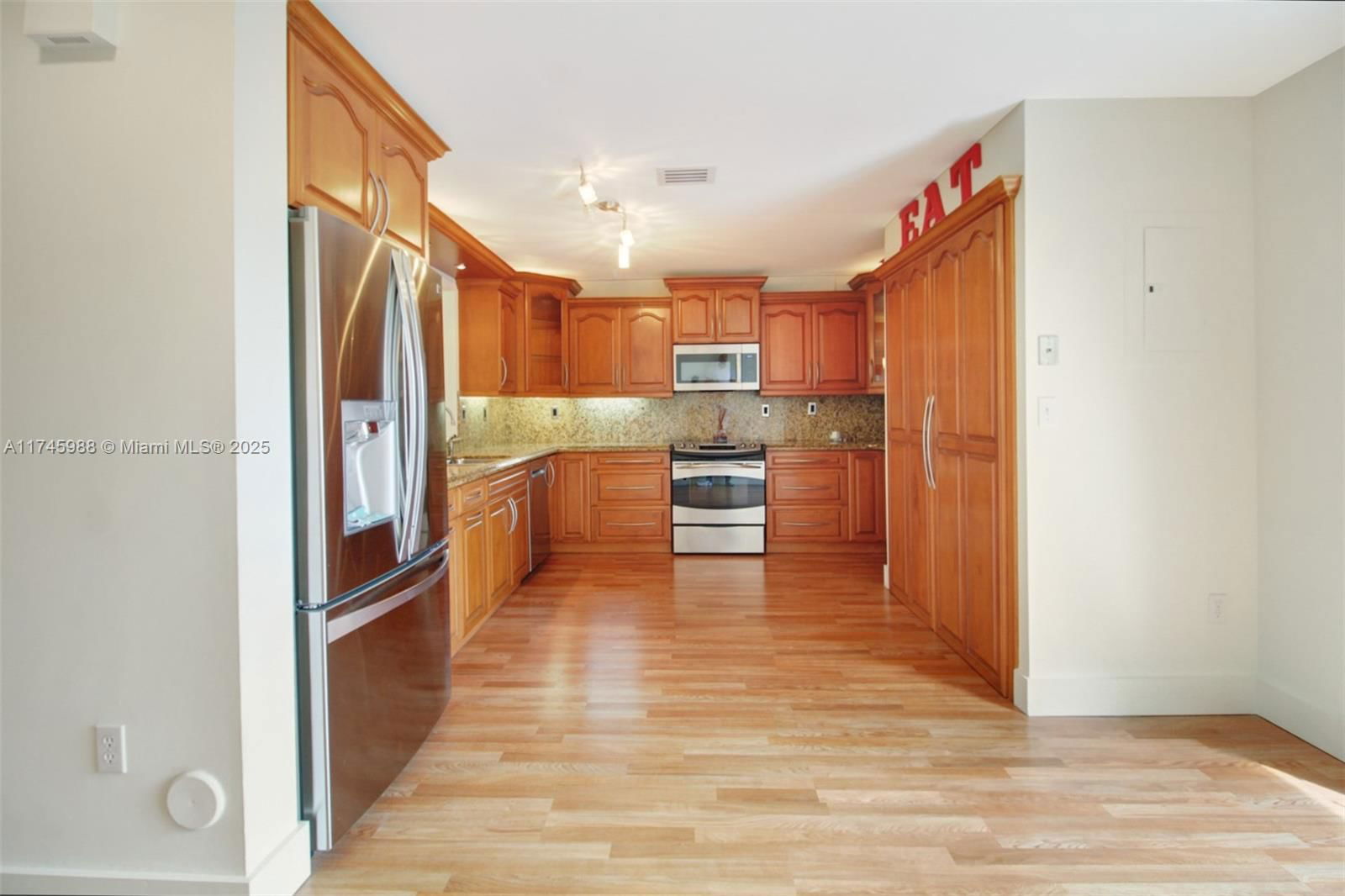 Real estate property located at 14619 122nd Pl, Miami-dade, Deerwood Villas Sec 3 Rep, Miami, FL