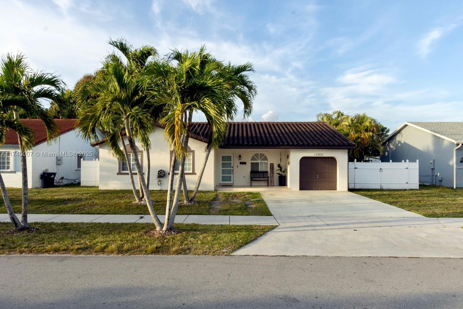 Real estate property located at 15231 177th Ter, Miami-dade, Majestic Estates, Miami, FL