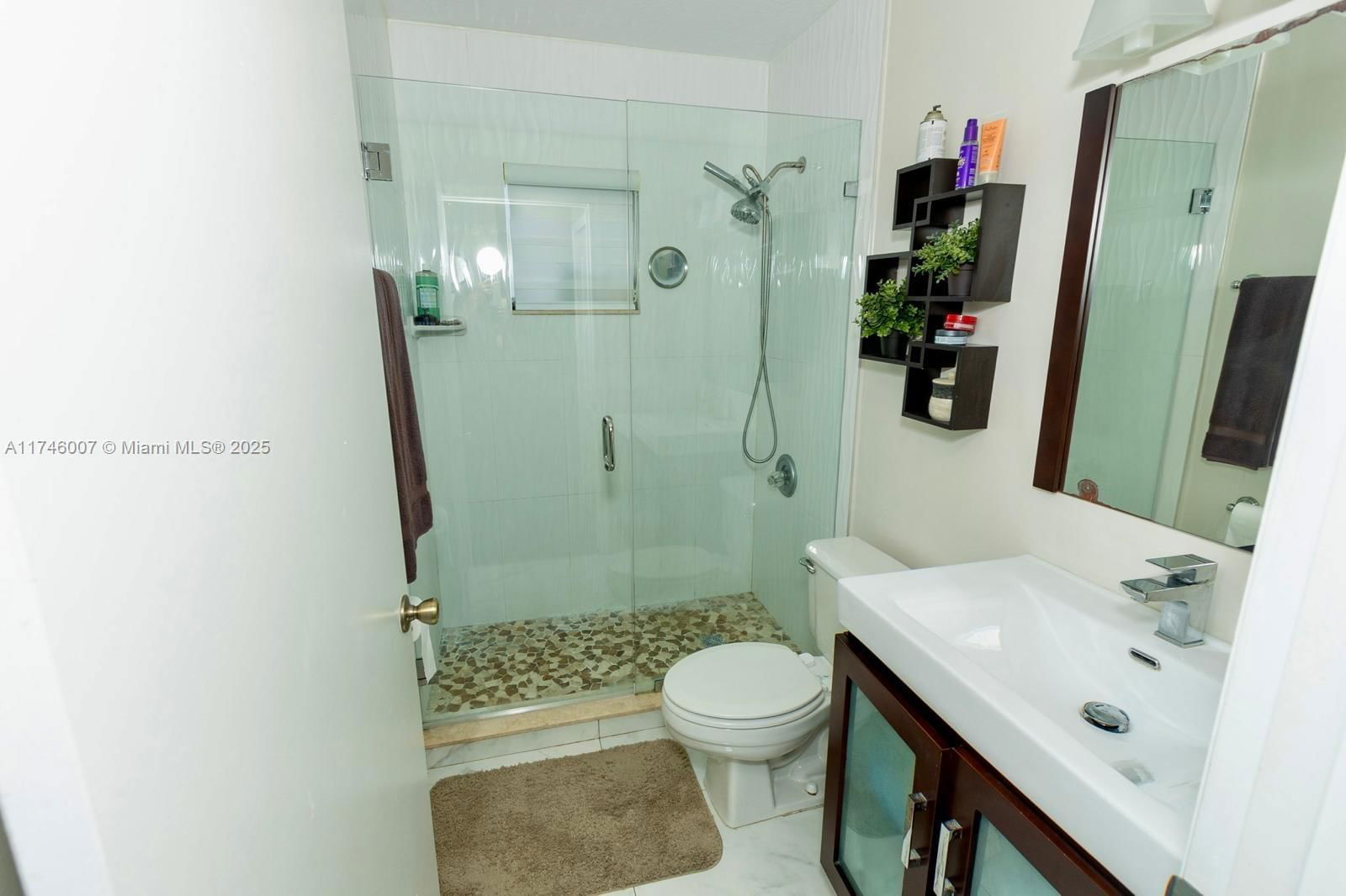 Real estate property located at 15231 177th Ter, Miami-dade, Majestic Estates, Miami, FL