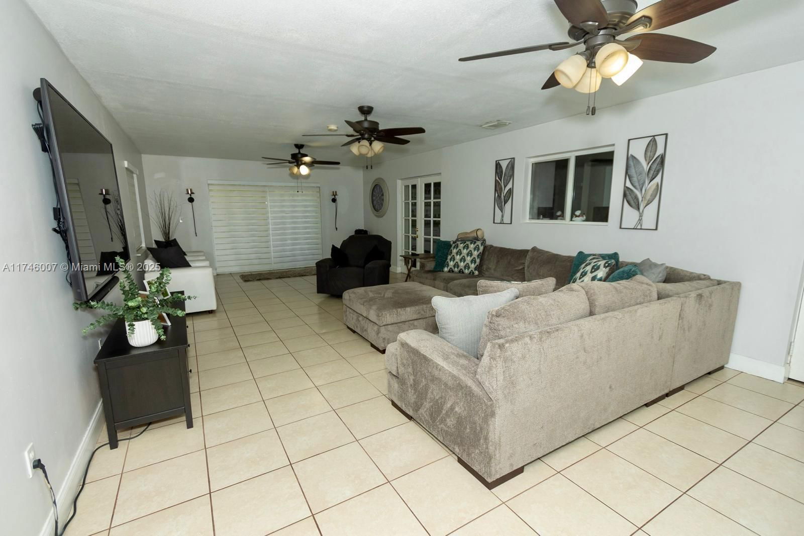 Real estate property located at 15231 177th Ter, Miami-dade, Majestic Estates, Miami, FL