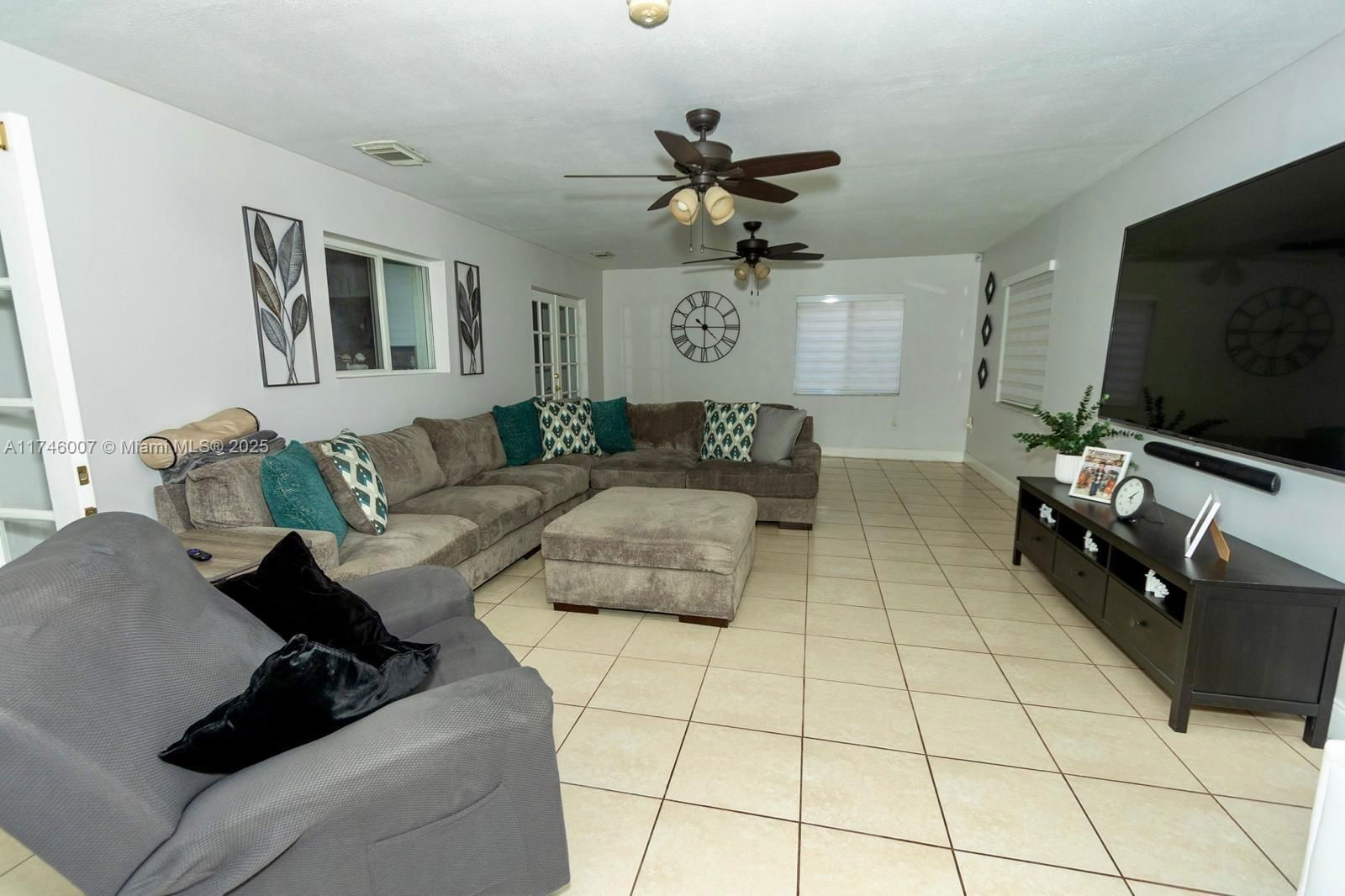 Real estate property located at 15231 177th Ter, Miami-dade, Majestic Estates, Miami, FL