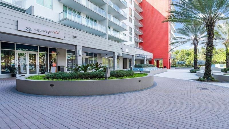 Real estate property located at 7875 107th ave #511, Miami-dade, Midtown Doral Condo 4, Doral, FL