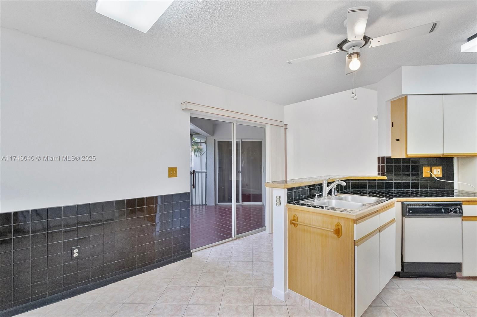 Real estate property located at 970 93rd Ave #970, Broward, Parc Court Condo, Plantation, FL