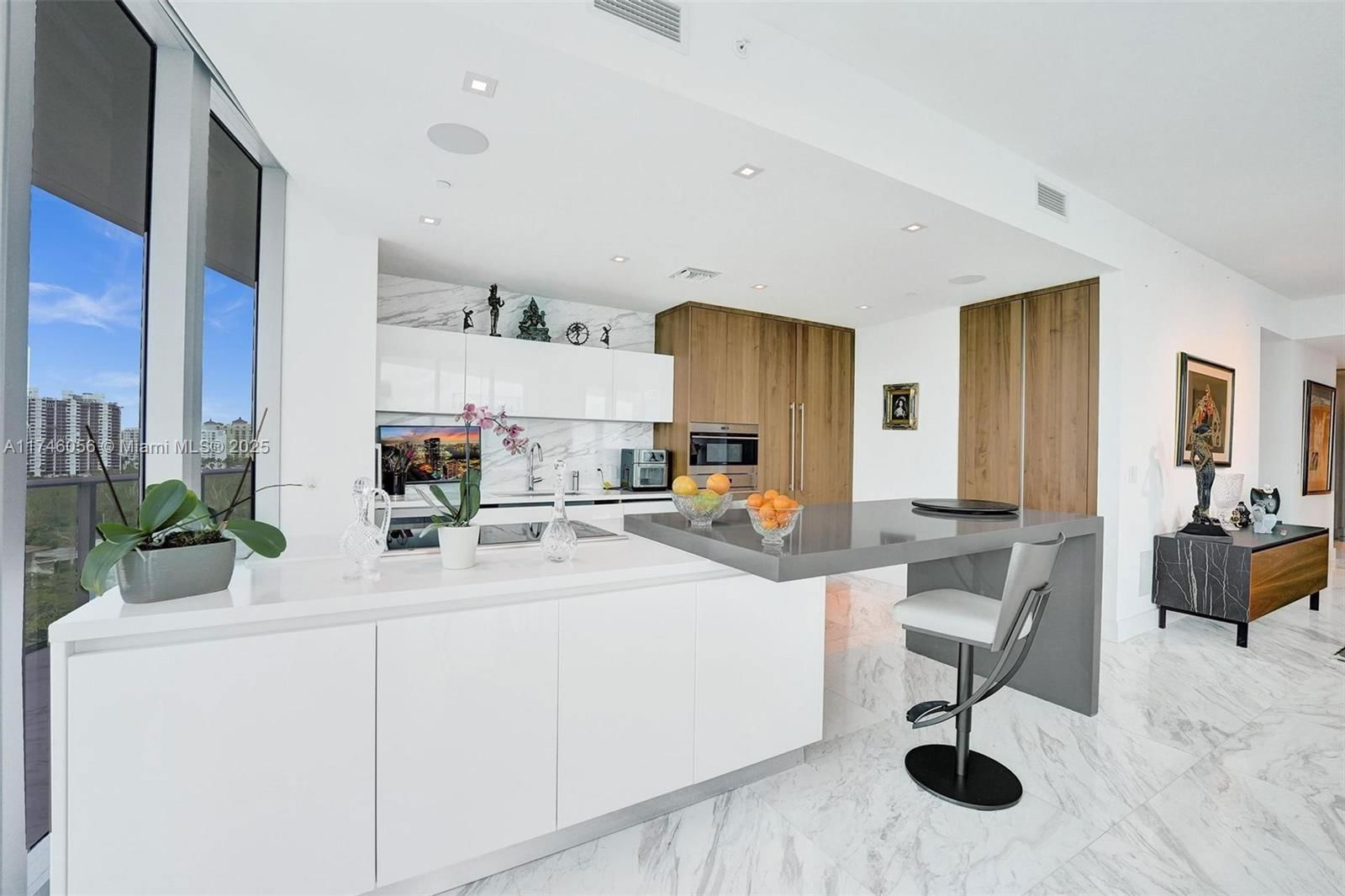 Real estate property located at 701 Fort Lauderdale Beach Blvd #805, Broward, 660, Fort Lauderdale, FL