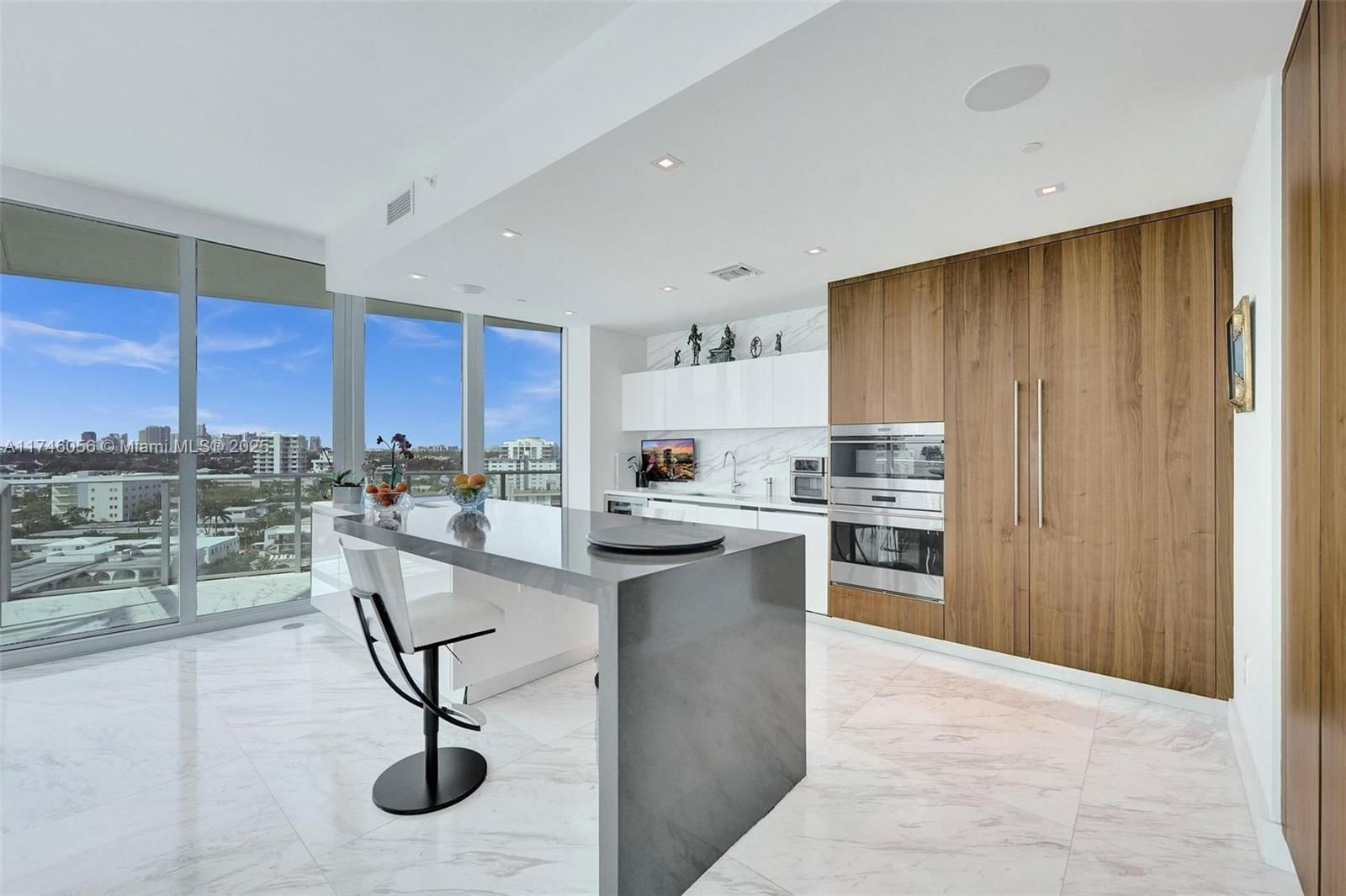 Real estate property located at 701 Fort Lauderdale Beach Blvd #805, Broward, 660, Fort Lauderdale, FL