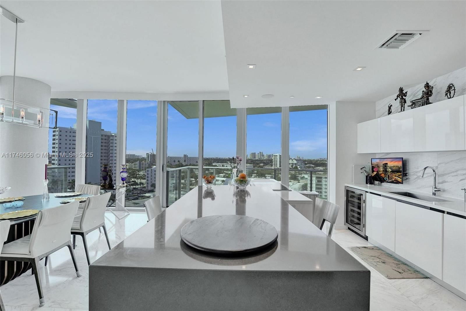 Real estate property located at 701 Fort Lauderdale Beach Blvd #805, Broward, 660, Fort Lauderdale, FL