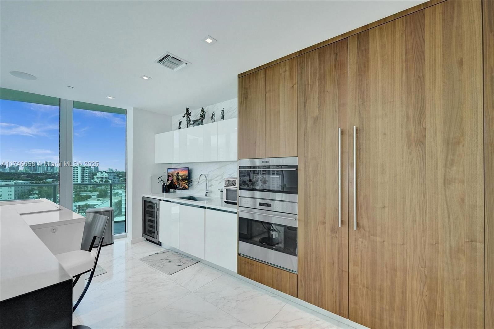 Real estate property located at 701 Fort Lauderdale Beach Blvd #805, Broward, 660, Fort Lauderdale, FL
